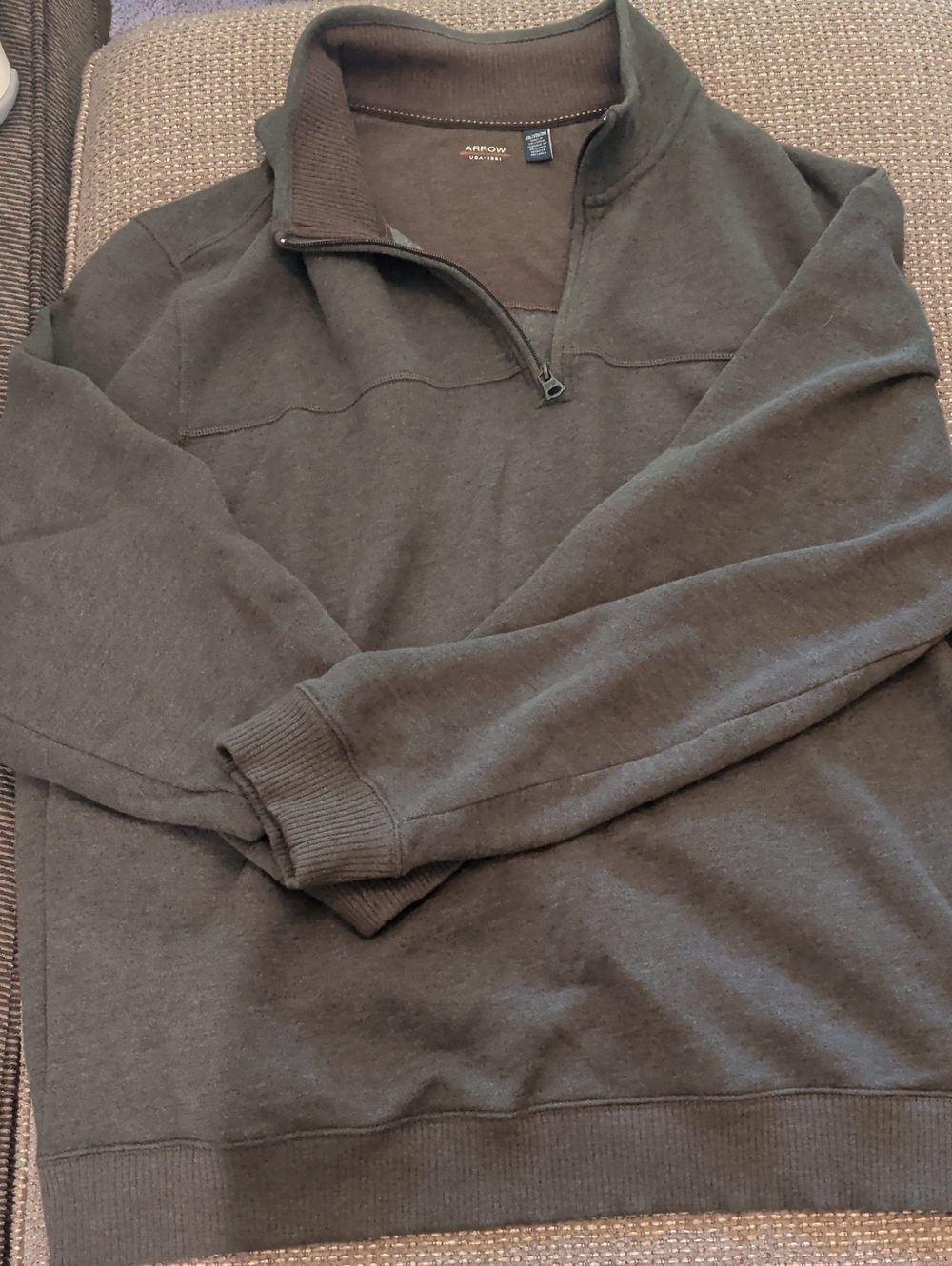 Arrow Men's Olive Half-Zip Sweater